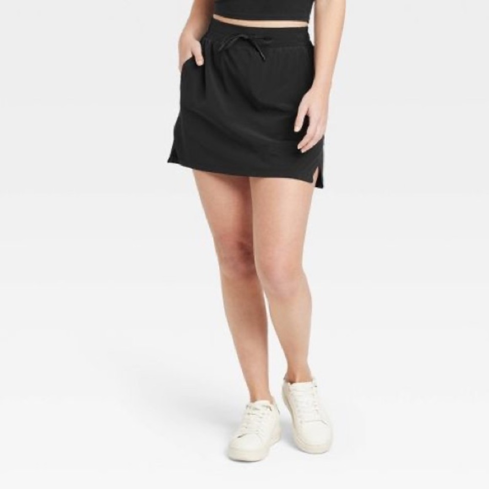 All in Motion Women Solid Black Mid-Rise Athletic Skort